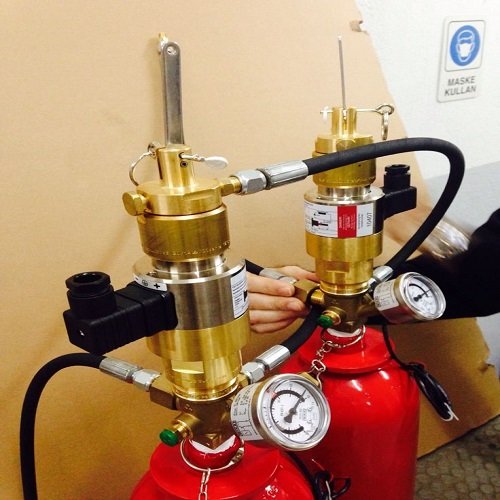 High pressure VdS approved valves Fire Extinguisher Refilling Service - Image 1